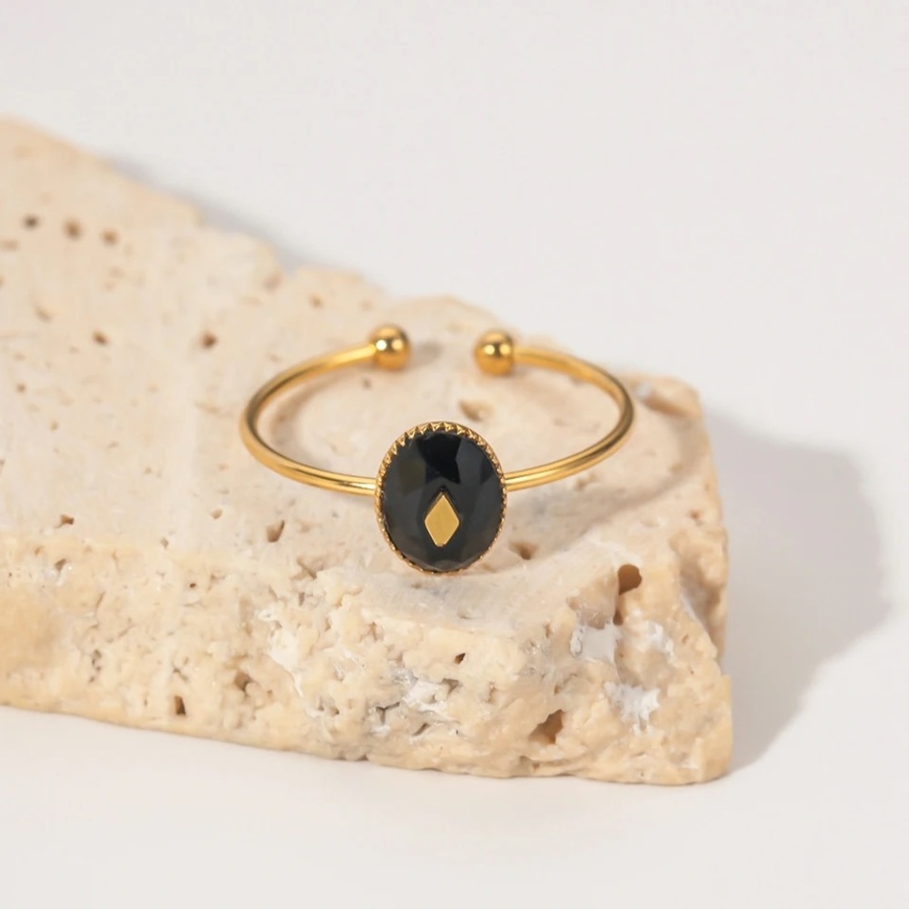 ◾️18k Gold Plated Simple Black Stone Adjustable Ring